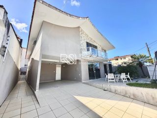 Casa Para Vender com 4 quartos 5 suítes no bairro Gruta de Lourdes em Maceió