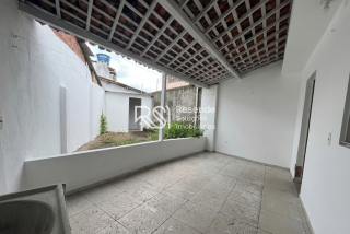 Casa Para Vender com 3 quartos no bairro Tabuleiro do Martins em Maceió