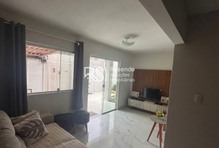 Casa Para Vender com 5 quartos 2 suítes no bairro Poço em Maceió