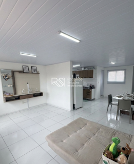 Casa Para Vender com 5 quartos 2 suítes no bairro Poço em Maceió