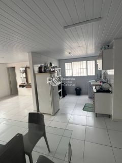 Casa Para Vender com 5 quartos 2 suítes no bairro Poço em Maceió