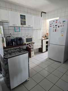 Casa Para Vender com 4 quartos 3 suítes no bairro centro em Barra De São Miguel