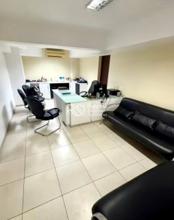Sala Comercial Para Vender no bairro Mangabeiras em Maceió