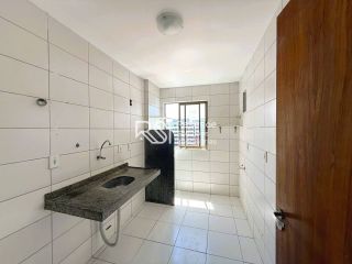 Apartamento Para Vender no Edifício Platanus com 2 quartos 1 suítes no bairro Jatiúca em Maceió