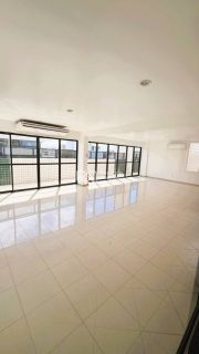Apartamento no Edifício Monticatini Para Vender com 2 quartos 1 suítes no bairro ponta verde em Maceió