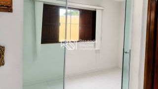 Casa Ampla com 4 Quartos na Jatiúca, A Poucos Metros da Praia de Maceió