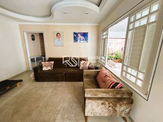 Casa com 3 Suítes  no Farol – Excelente Localização e Espaço para Morar ou Investir