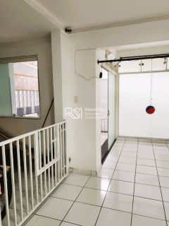 Casa com 3 Suítes  no Farol – Excelente Localização e Espaço para Morar ou Investir