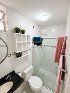 Apartamento no Alfredo Gaspar Reformado ,Quadra mar em Jacarecica