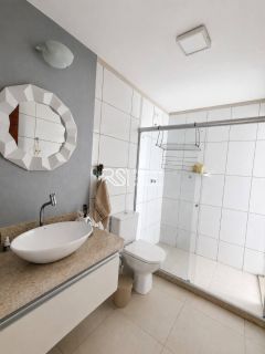 Apartamento para Vender no Condomínio Virgínia Residence a apenas 200 metros da Praia do Francês com suíte e piscina
