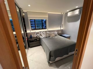 Apartamento a venda no Edifício Venusia Oliveira | 2 Quartos com Suíte | Totalmente Reformado