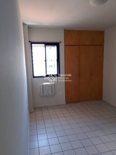 Apartamento no Edifício Artur Ramos para Aluguel na Ponta Verde | 100m² | 3 Quartos | Localização Privilegiada