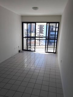 Apartamento no Edifício Artur Ramos para Aluguel na Ponta Verde | 100m² | 3 Quartos | Localização Privilegiada