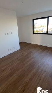 Casa Exclusiva com 4 Suítes e Área Gourmet à Venda no Alphaville Litoral Norte 2