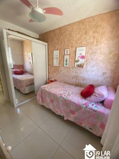 Conforto e Amplitude em Andar Alto: Cobertura Duplex à Venda em Lauro de Freitas – com 2 Quartos e Varanda