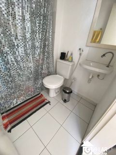 Conforto e Amplitude em Andar Alto: Cobertura Duplex à Venda em Lauro de Freitas – com 2 Quartos e Varanda