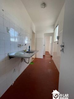 Apartamento 2/4 com Varanda e 2 Banheiros à Venda na Pituba – Condomínio Edifício Constantino