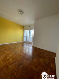 Apartamento 2/4 com Varanda e 2 Banheiros à Venda na Pituba – Condomínio Edifício Constantino