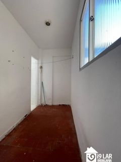 Apartamento 2/4 com Varanda e 2 Banheiros à Venda na Pituba – Condomínio Edifício Constantino