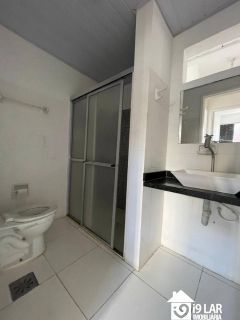 Apartamento 2/4 com Varanda e 2 Banheiros à Venda na Pituba – Condomínio Edifício Constantino