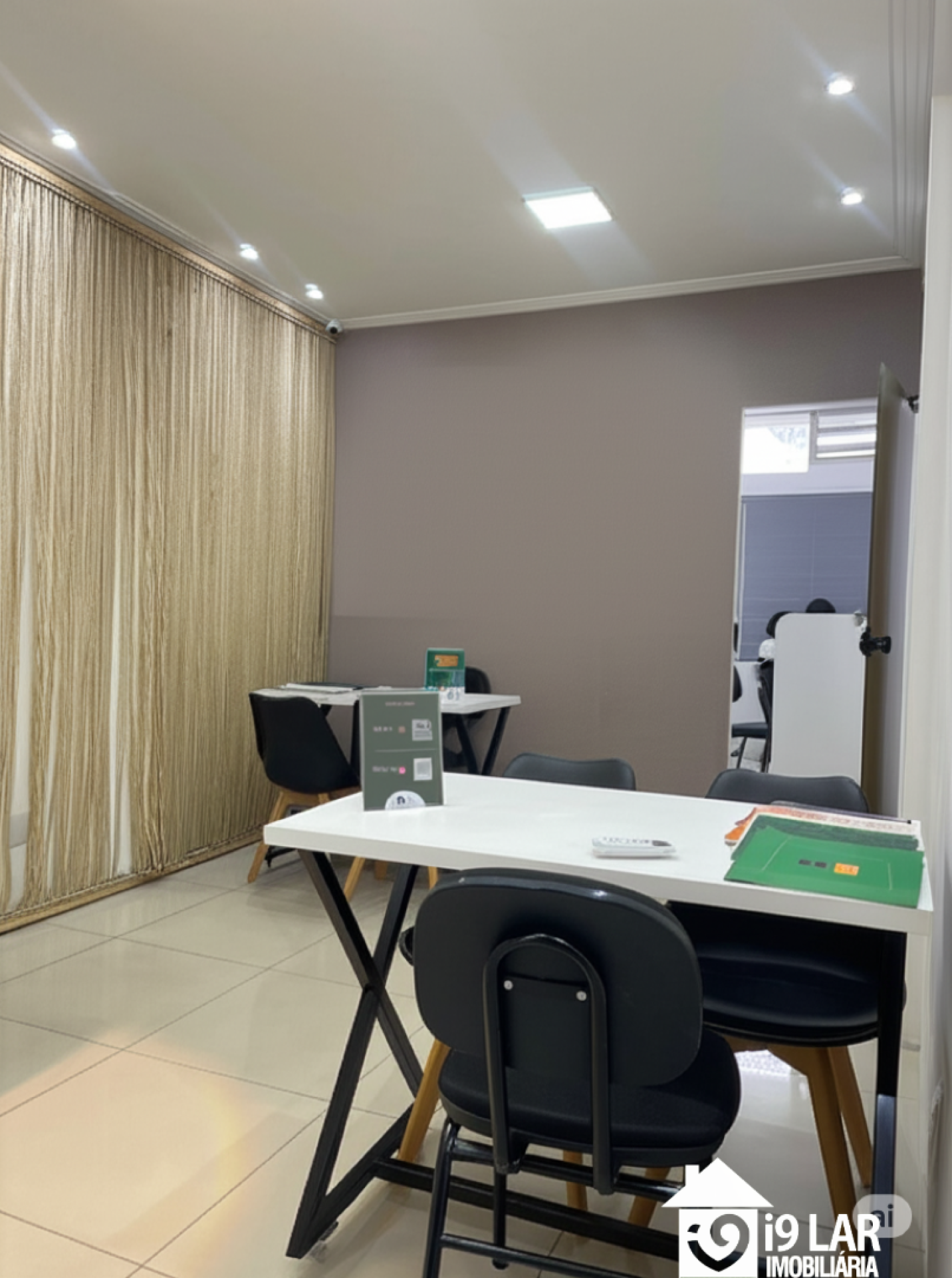 Sala Comercial Para Aluguel no Coração de Salvador - Av. Sete de Setembro, Edf. CenterVille