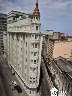 Sala Comercial de Prestígio na Rua Chile: Vista Deslumbrante e Conforto no Coração de Salvador