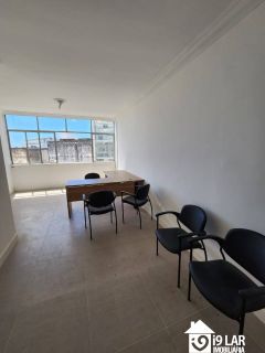 Sala Comercial de Prestígio na Rua Chile: Vista Deslumbrante e Conforto no Coração de Salvador