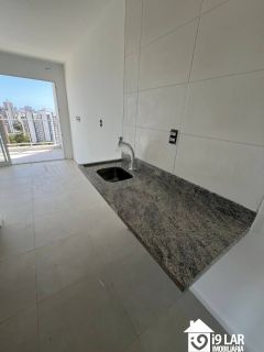 Tecnologia e Design no Caminho das Árvores: Studio com Piscina Panorâmica no Ed. Urban