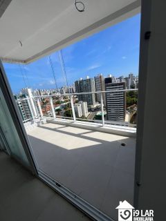 Tecnologia e Design no Caminho das Árvores: Studio com Piscina Panorâmica no Ed. Urban
