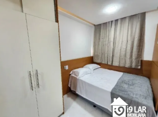 Pronto para Morar ou Investir: 1/4 Mobiliado com Vista Mar em Armação