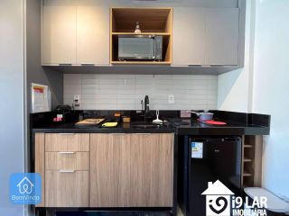 Conforto e Sol da Manhã na Barra: Invista neste Studio Nascente e Mobiliado no ZN Barra