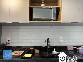 Conforto e Sol da Manhã na Barra: Invista neste Studio Nascente e Mobiliado no ZN Barra