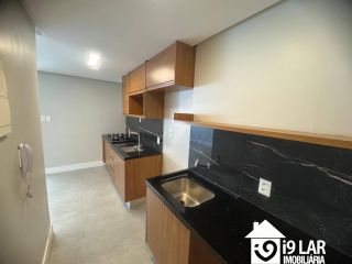 Sofisticação e Conforto no Alphaville 1 – Apartamento 2/4 com Duas Suítes e Área Gourmet.