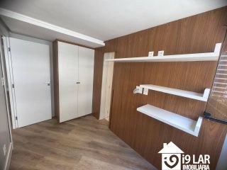 Sofisticação e Conforto no Alphaville 1 – Apartamento 2/4 com Duas Suítes e Área Gourmet.
