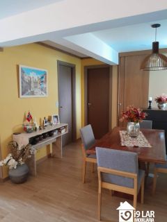 ? Amplitude e Versatilidade à Beira do Mar – Apartamento 2/4 no Edf. Evolution, Armação.