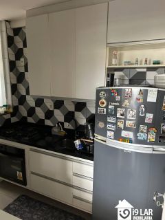 Oportunidade na Vila Laura: Apartamento de 3/4 com Suíte e 2 Vagas Soltas no Vila Imperial