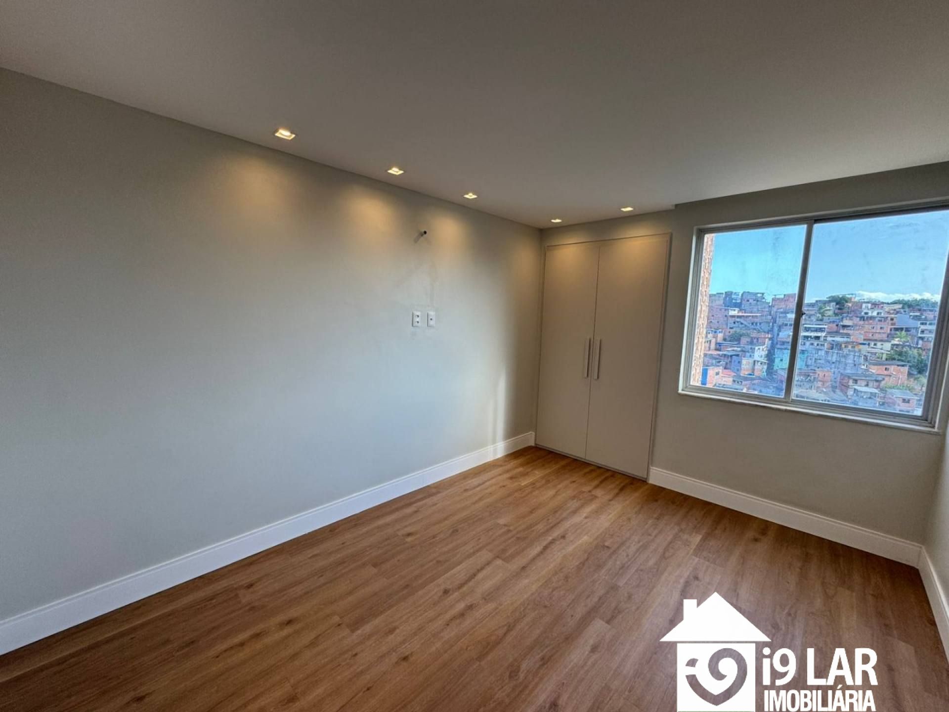 Totalmente Reformado e Nascente: Apartamento de 3/4 com Suíte e Closet em Ondina