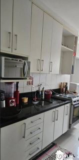 Refúgio no Imbuí: Apartamento Nascente de 3/4 com Suíte em Rua Sem Saída