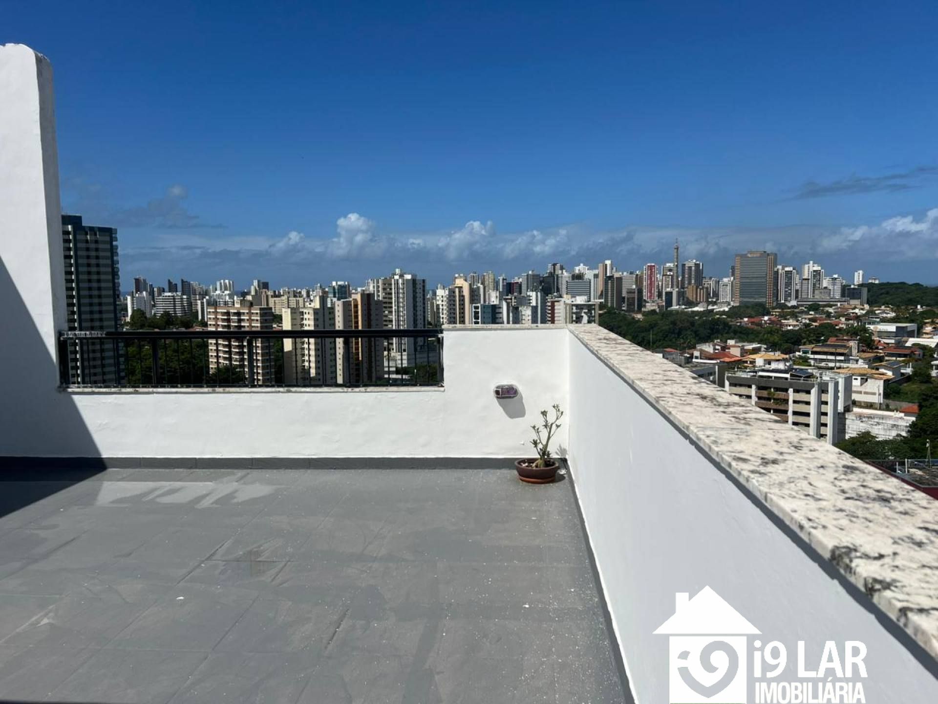 Viva no Topo do Parque Bela Vista: Cobertura Nascente de 4/4 (2 Suítes) e 138m²