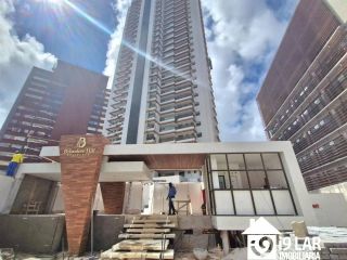 Luxo e Esporte no Caminho das Árvores: Apartamento de 4 Suítes, 210m² com Quadra de Tênis no Belvedere Hill