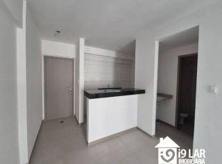 Viva com Vista Privilegiada em Jaguaribe: Apartamento em Andar Alto no Ocean House