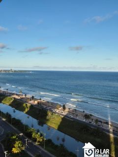 Viva com Vista Privilegiada em Jaguaribe: Apartamento em Andar Alto no Ocean House