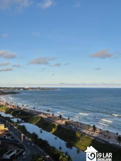 Viva com Vista Privilegiada em Jaguaribe: Apartamento em Andar Alto no Ocean House