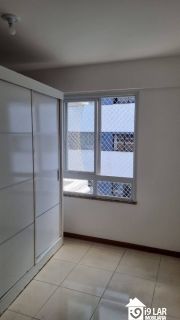 Conforto e Praticidade em Alphaville 1: Apartamento Nascente com Suíte e Estrutura Completa de Lazer.
