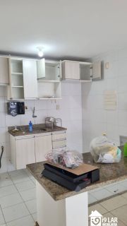 Conforto e Praticidade em Alphaville 1: Apartamento Nascente com Suíte e Estrutura Completa de Lazer.