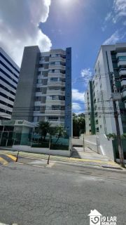 Conforto e Praticidade em Alphaville 1: Apartamento Nascente com Suíte e Estrutura Completa de Lazer.