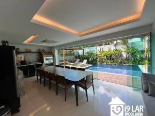 Luxo e Espaço no Alphaville 2: Casa Novíssima com 4 Suítes, 500m², Energia Solar e 7 Vagas