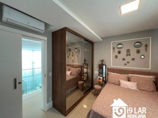 Luxo e Espaço no Alphaville 2: Casa Novíssima com 4 Suítes, 500m², Energia Solar e 7 Vagas