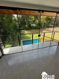 Sofisticação e Lazer em Praia do Forte: Casa de 5 Suítes com Piscina Espetacular no Ilha dos Pássaros