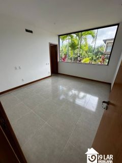 Sofisticação e Lazer em Praia do Forte: Casa de 5 Suítes com Piscina Espetacular no Ilha dos Pássaros